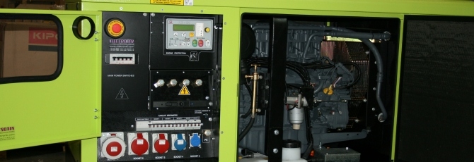 Super soundproofed diesel generator set with DEUTZ engine and socket kit
